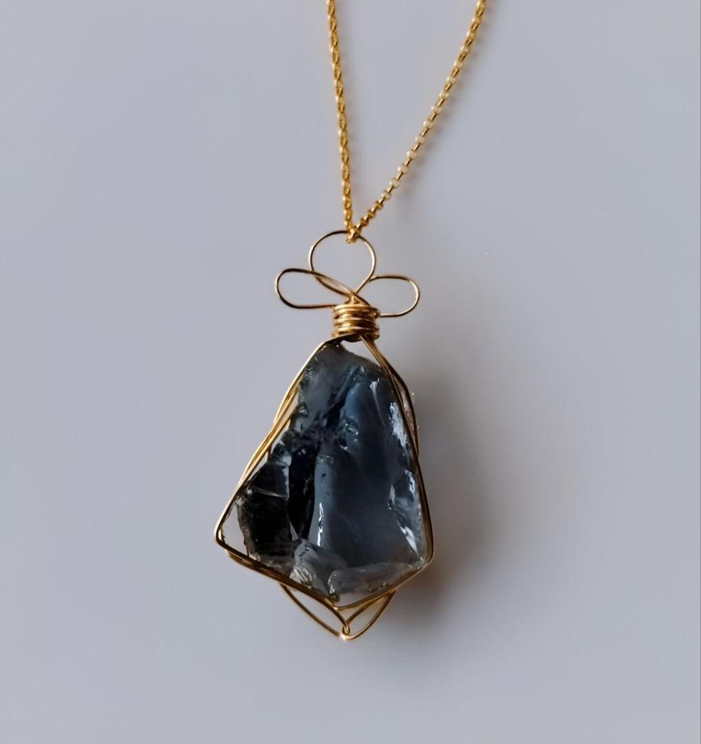 大振り Kgf14 希少 アンダラクリスタル ”魔法使いの光の守護” イスタリ