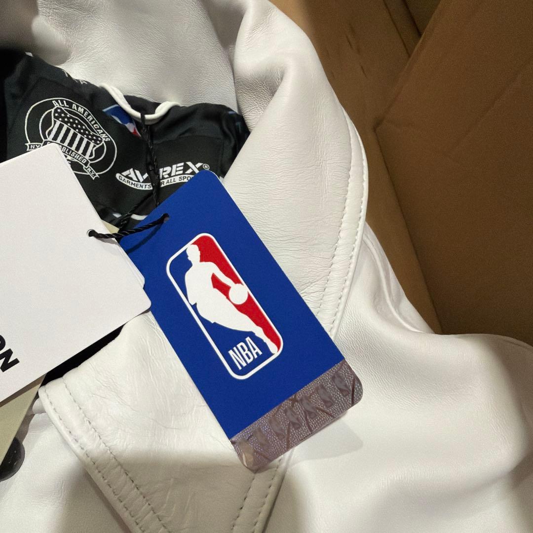 AVIREX x NBA 初コラボ　ホワイト レザージャケット Lサイズ