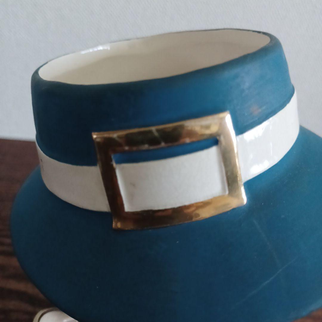 ビンテージ レディヘッドベース 陶器製の置物花瓶　ブルーの帽子としなやかな右手