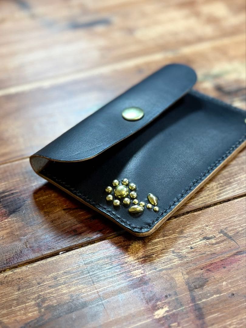 PT-01 国産ヌメ革 ブラック手染め 茶芯