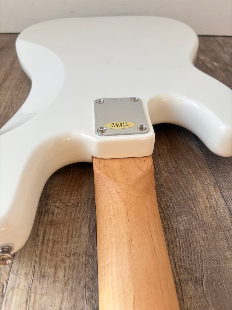 バスカーズ　ベース　エレキベース　オマケ付き！