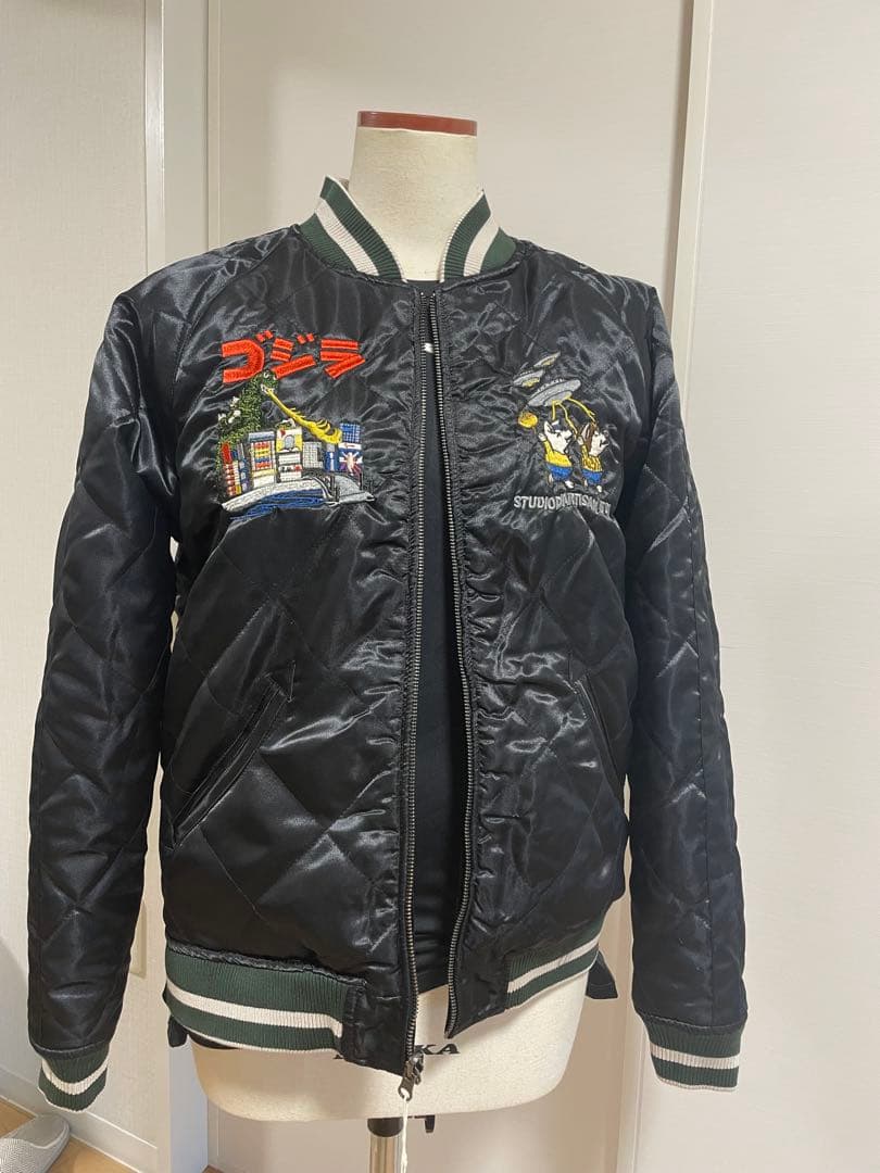 新品未使用 ダルチザン 怪獣大戦争スカジャン ゴジラvsキングギドラ 42