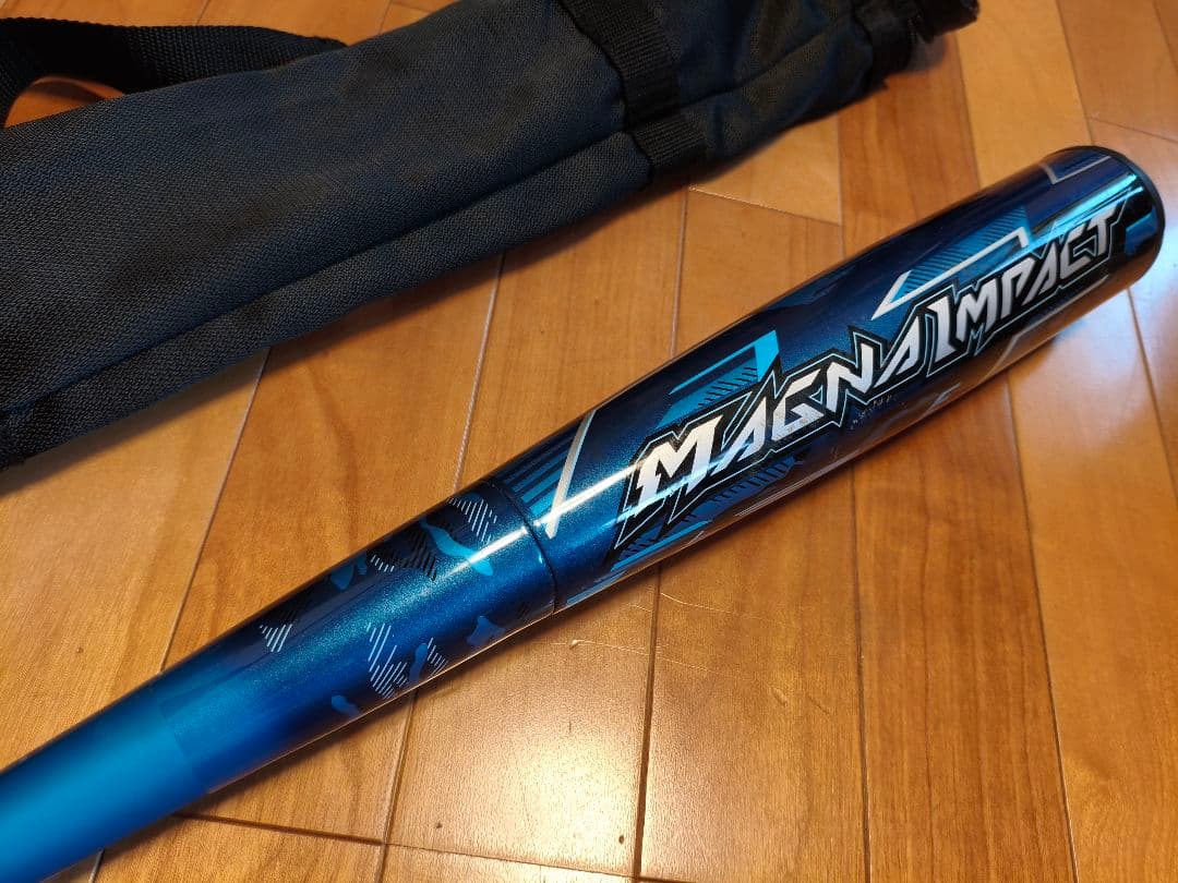 ミズノ　軟式用バット　マグナインパクト　ケース付き