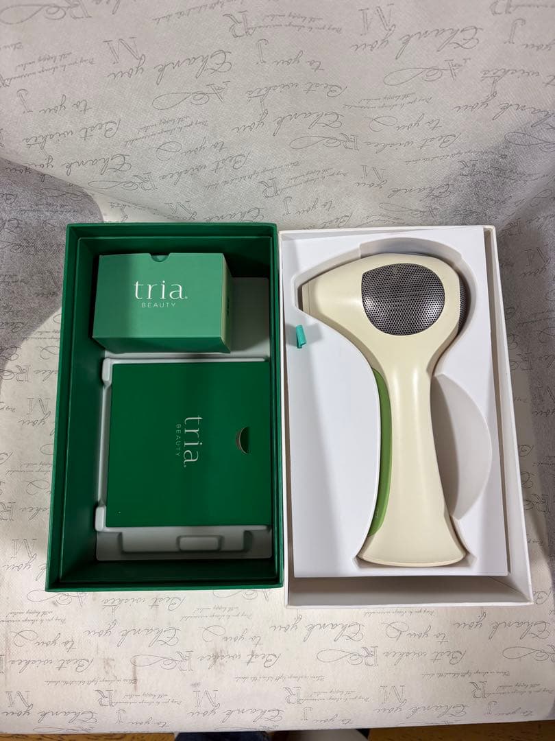 動作確認済み　トリア 脱毛器 本体 充電器付き