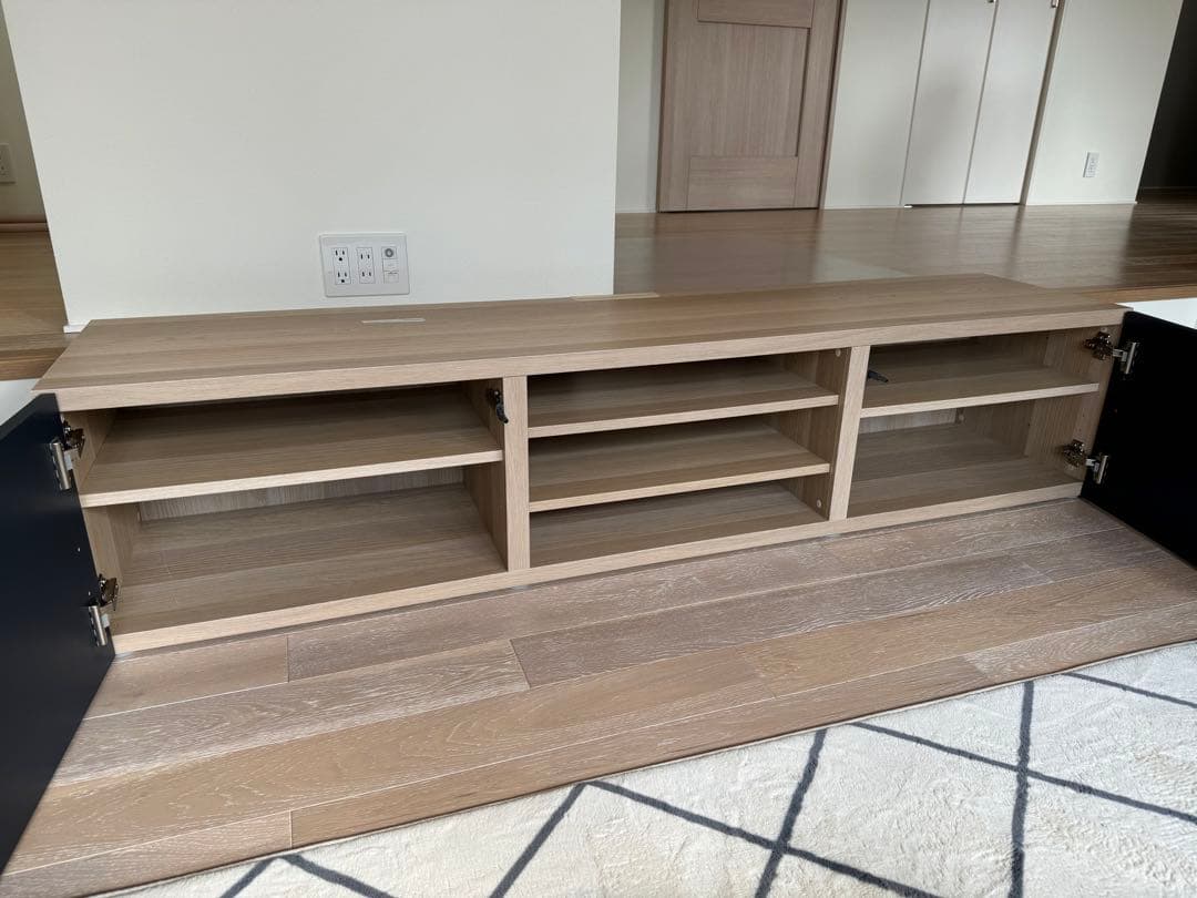 IKEA テレビボード