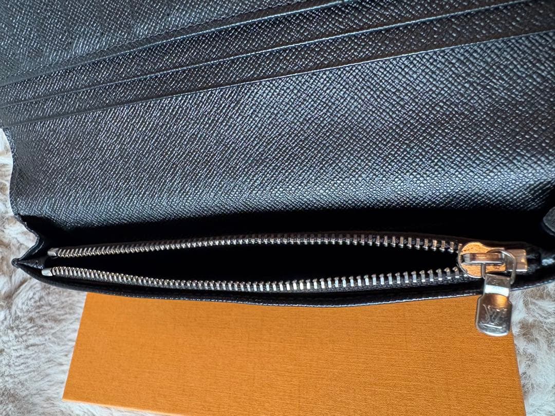 美品　Louis Vuitton ダミエ・グラフィット 長財布