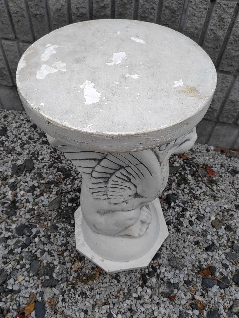 トラペゾフォロン翼のあるライオンの彫刻台座 送料無料