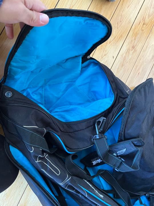 ラケットバッグ