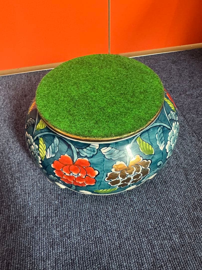 1955 366 有田焼　金龍窯　博山作　沈香壷　飾壷