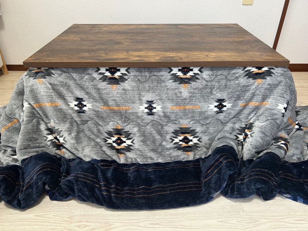 【直接受け渡し限定】ニトリこたつ　掛け布団　敷カーペット　３点セット