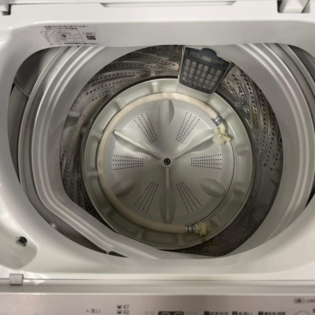 166 パナソニック 2024年製　洗濯機　5キロ　小型　一人暮らし　ホワイト