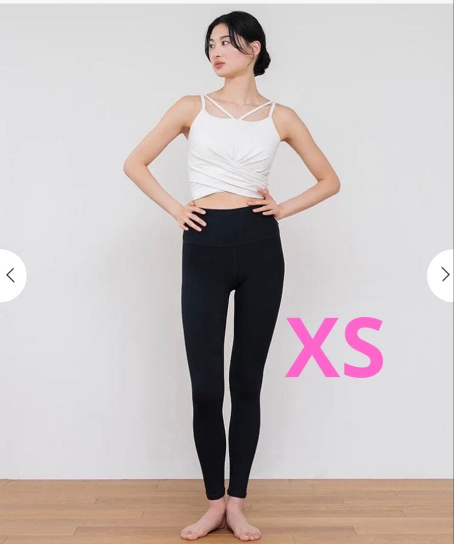 sukara ショートクロスキャミソール＆レギンスセット