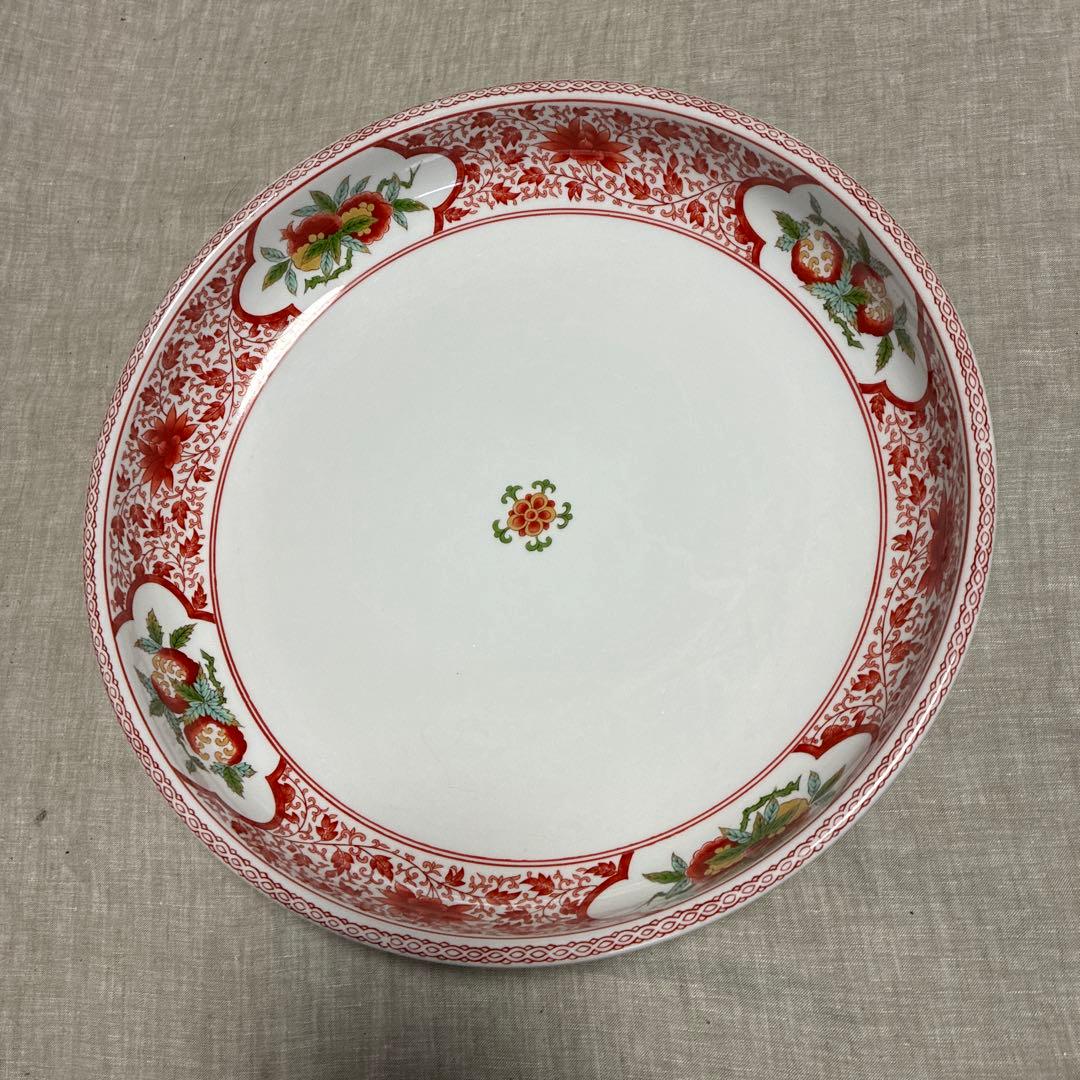 有田焼　赤い花柄の大きめ平鉢　36cm