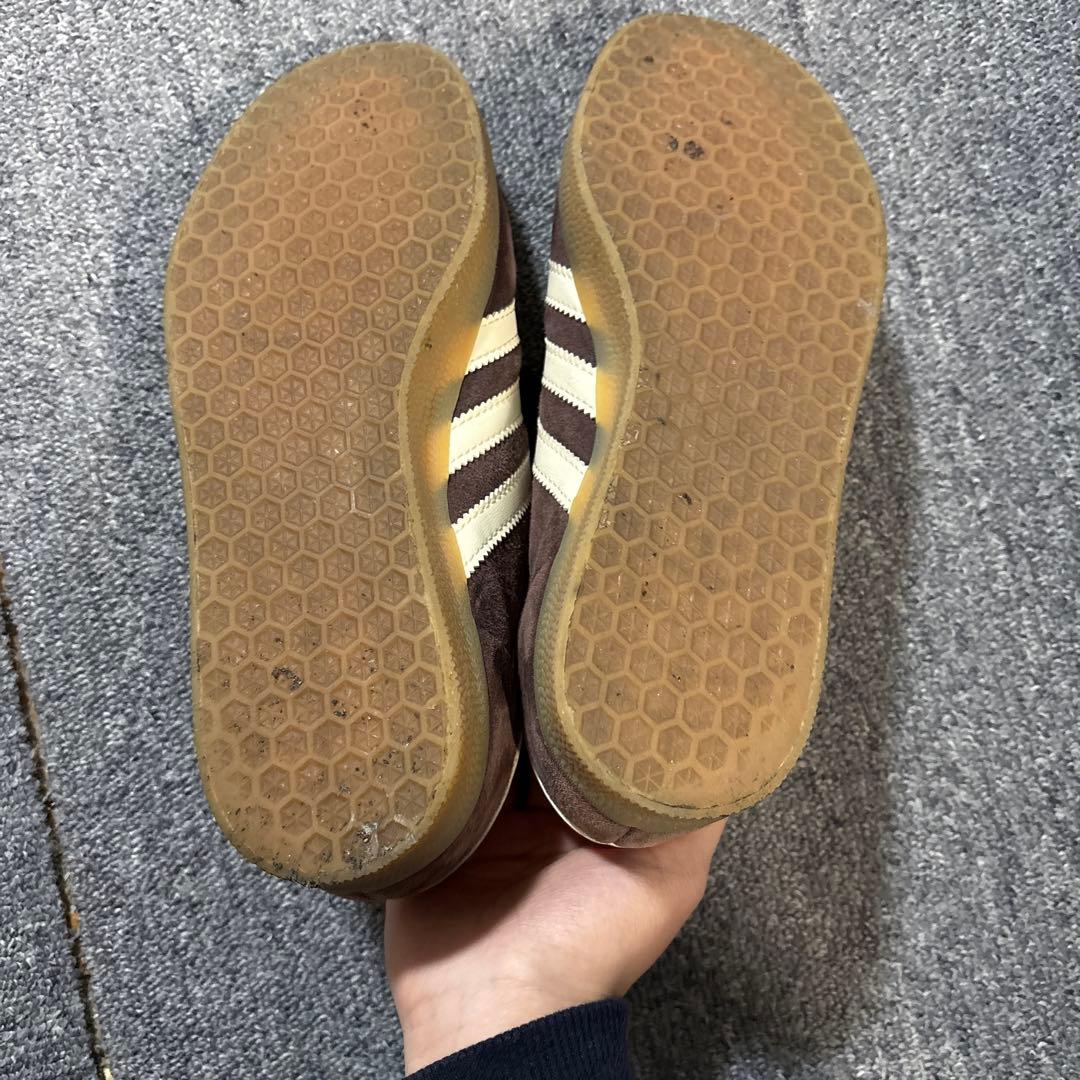 靴 adidas GAZELLE