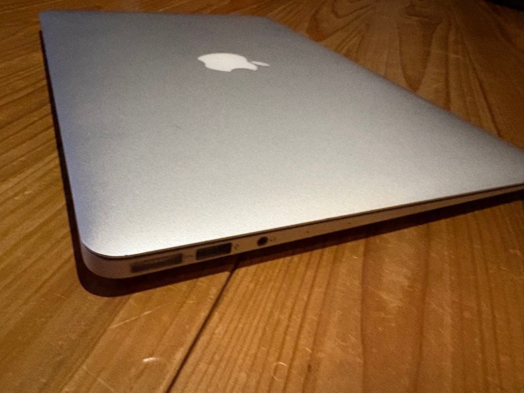 MacBook Air 2017 MacBook本体　充電器付き