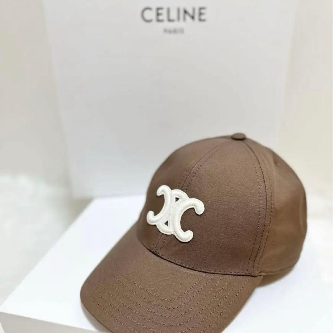 セリーヌ　トリオンフベースボールキャップ