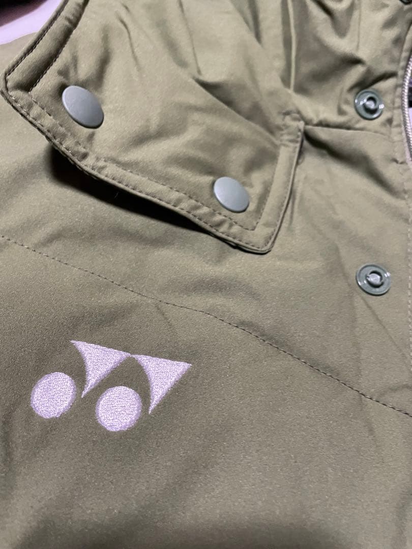 YONEX ベンチコートカーキー　XO ほぼ未使用