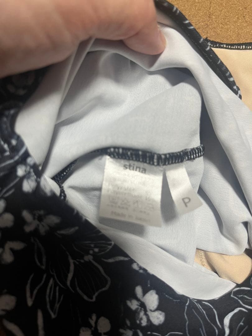 【お値下げ】stina 5分丈　黒　花柄レオタード