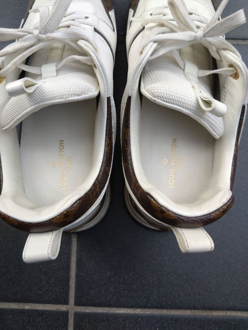 ルイ・ヴィトン ランアウェイ スニーカー