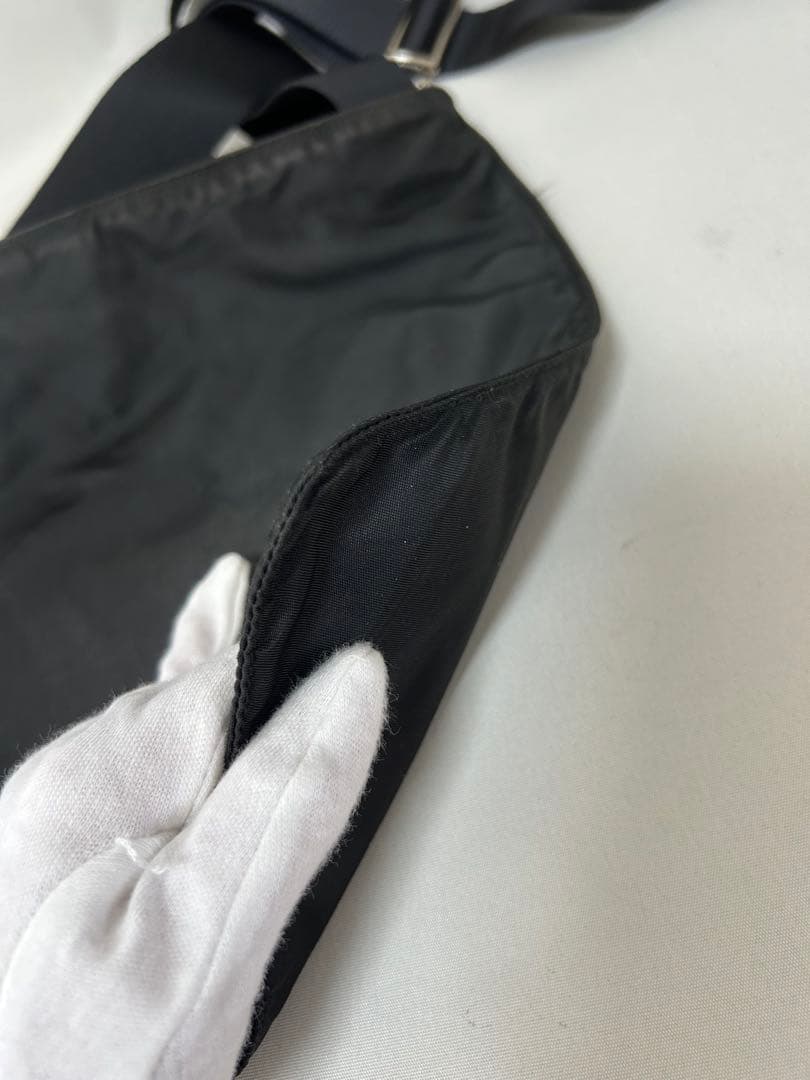 PRADA プラダ メッセンジャー ショルダー　バッグ　ナイロン　黒