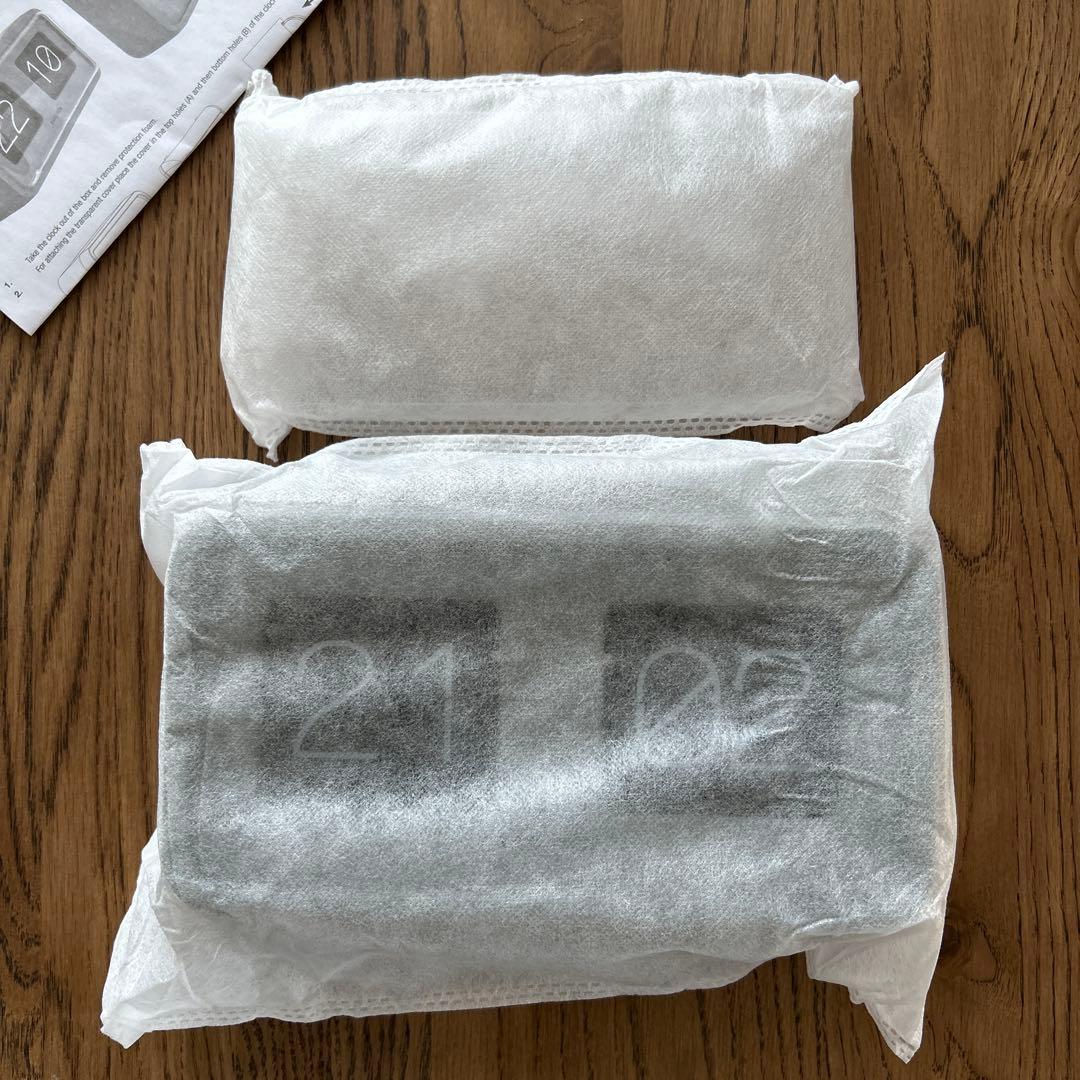 【新品】Karlsson 置き時計 グレー