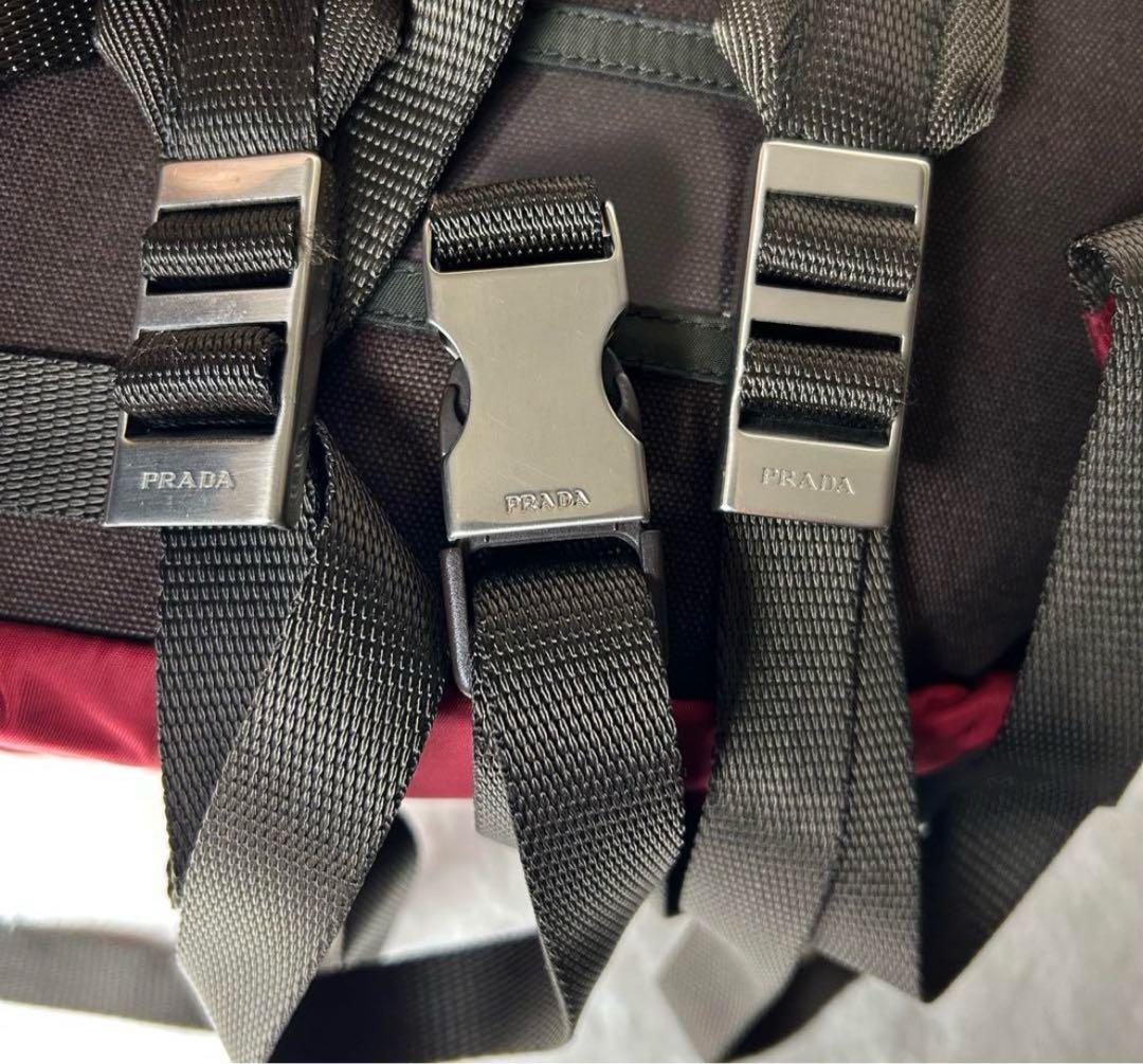 PRADA プラダ　リュック　三角ロゴ　多収納　レッド