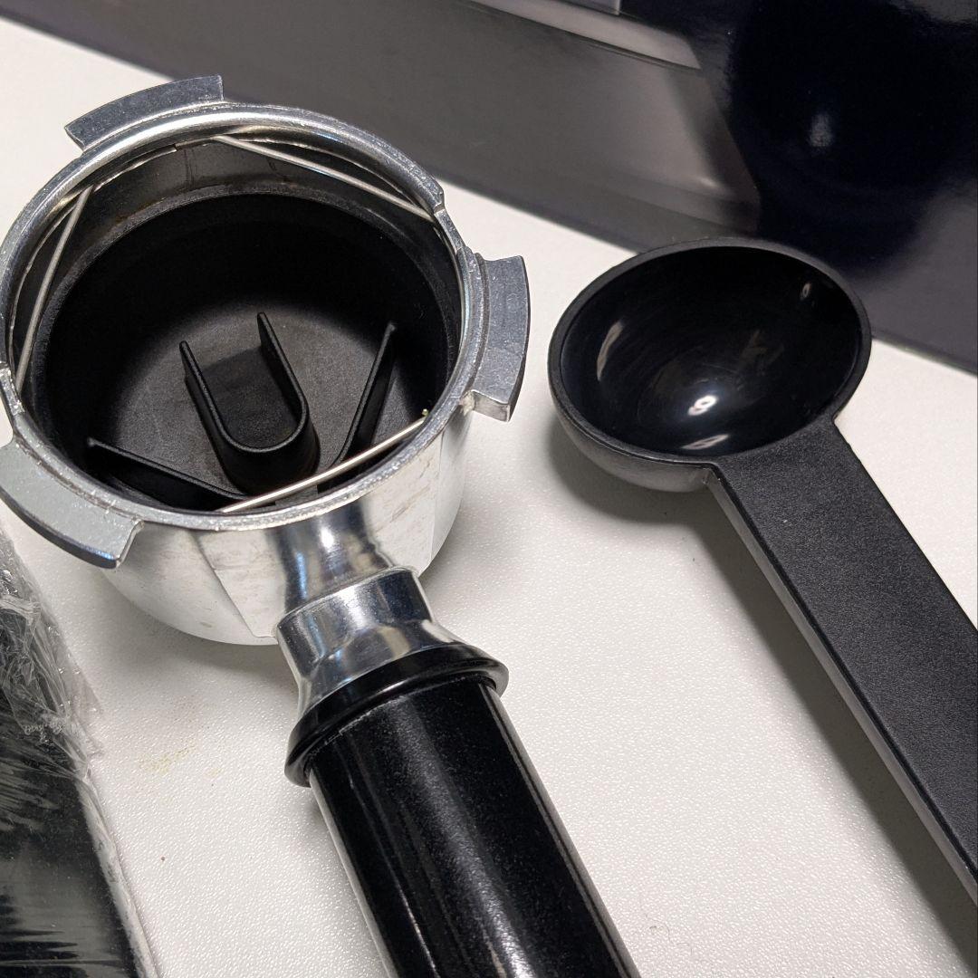 ピンピコピン：DeLonghi エスプレッソマシン デディカEC680M