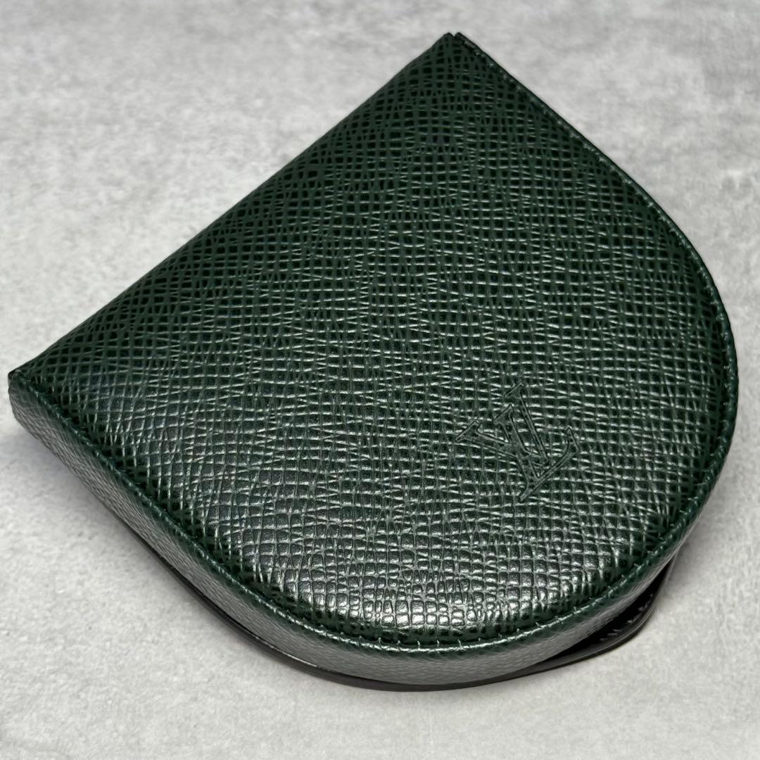 新品同様 定価7.2万 ルイヴィトン タイガ エピセア ポルトモネキュヴェット