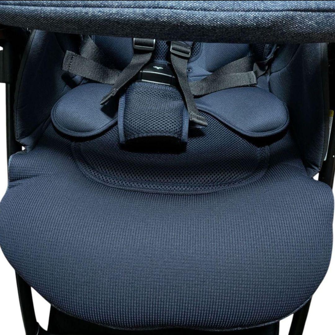 美品 アップリカ ラクーナクッションフリー 新品スペアクッション付 A B型対応