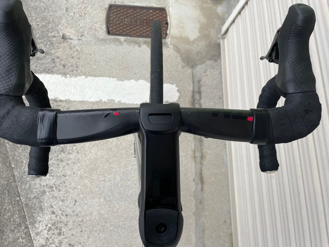 FOCUS イザルコマックス ディスク9 アルテグラ Di2 XS