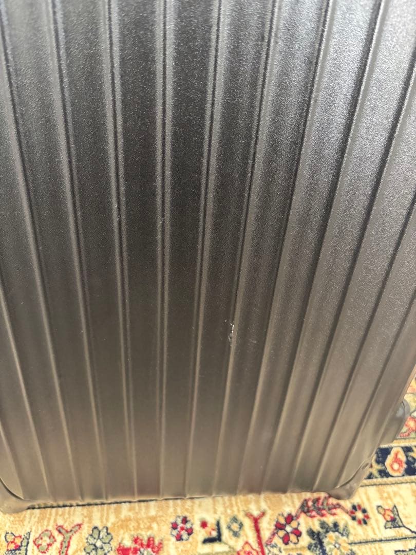 RIMOWA リモワ　サルサ　機内持ち込み　ブラック キャリーケース