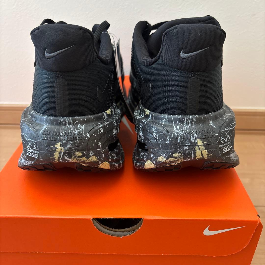 靴 Nike Vomero Premium 28cm