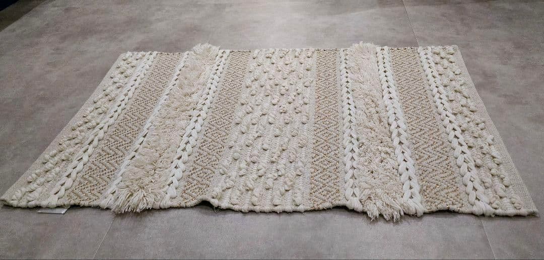 海外雑貨　モロッコ　ラグ