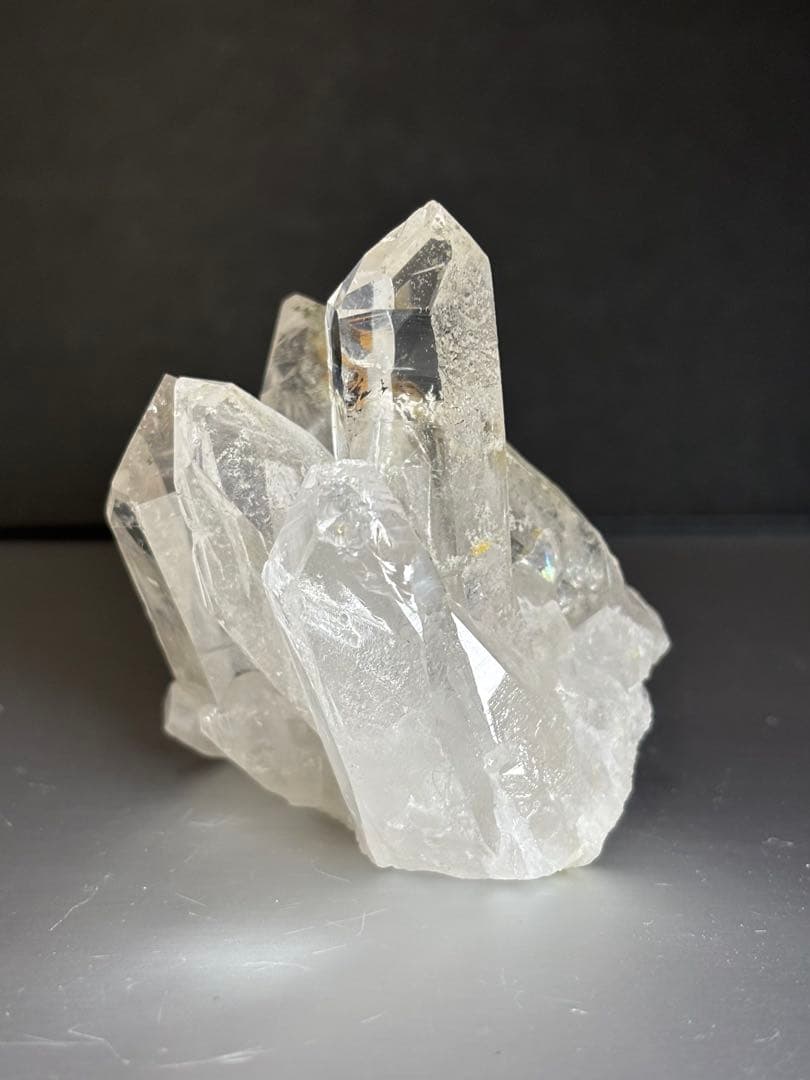 ブラジル　ゼッカデソーザ産　クリアクォーツクラスター　136g. 天然石