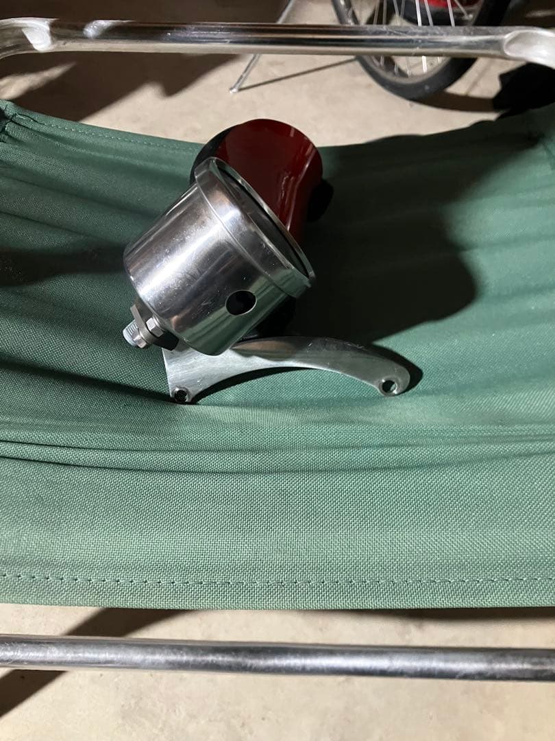 sr400 メーター　フェンダー