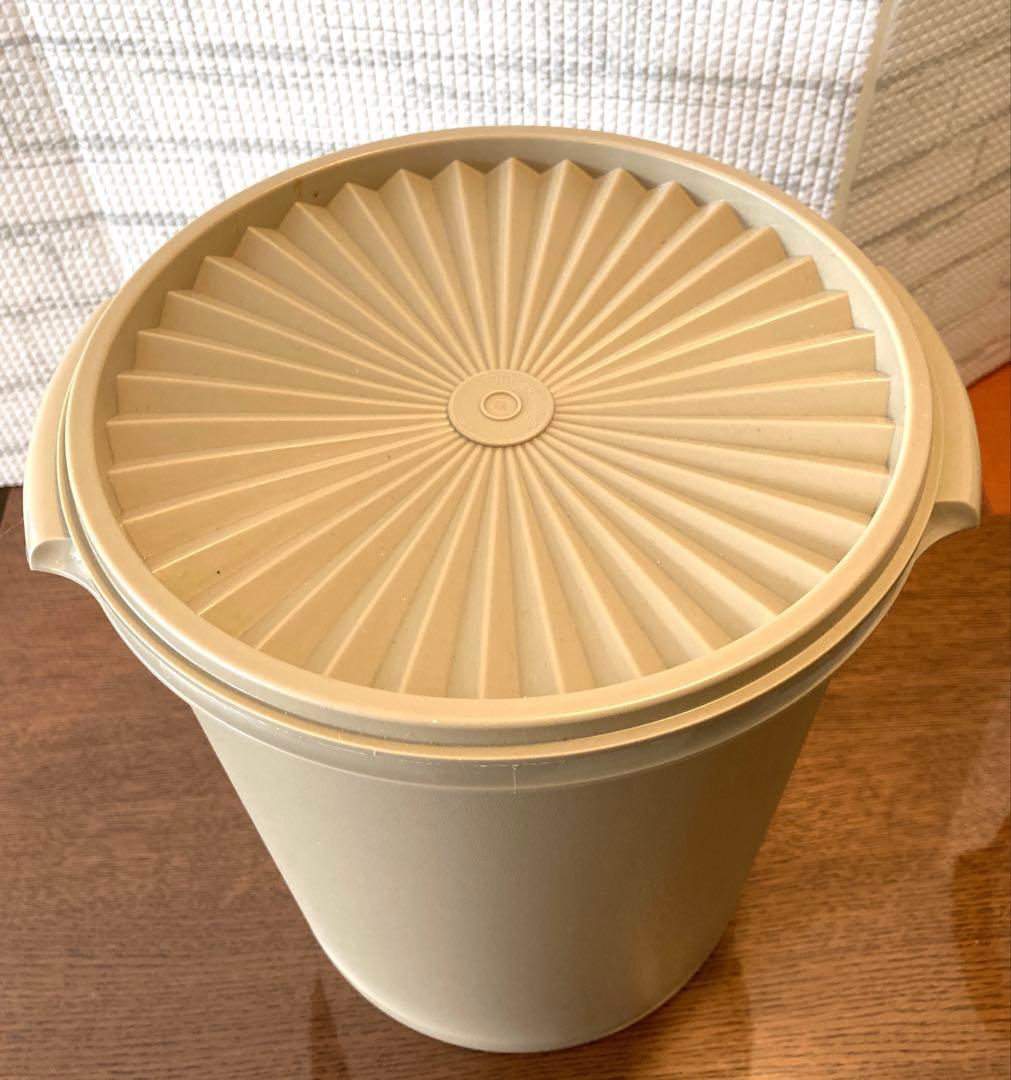 未使用タッパーウェアマキシクイーンデコレーター&マキシデコレーター(2個セット)