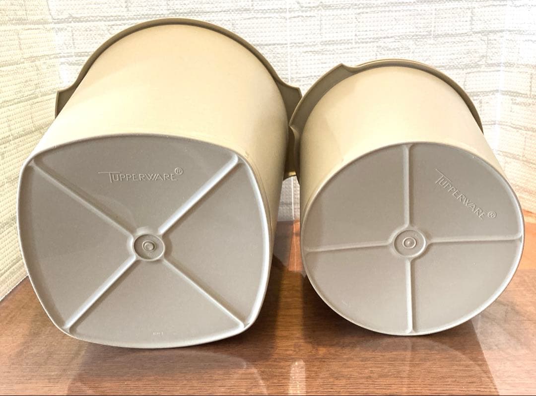 未使用タッパーウェアマキシクイーンデコレーター&マキシデコレーター(2個セット)