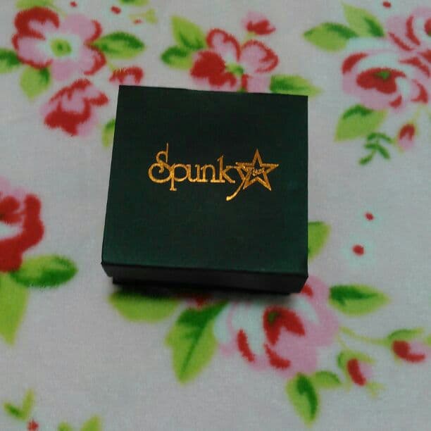 ダイヤモンド付き腕時計　ダイヤモンド認定証付き