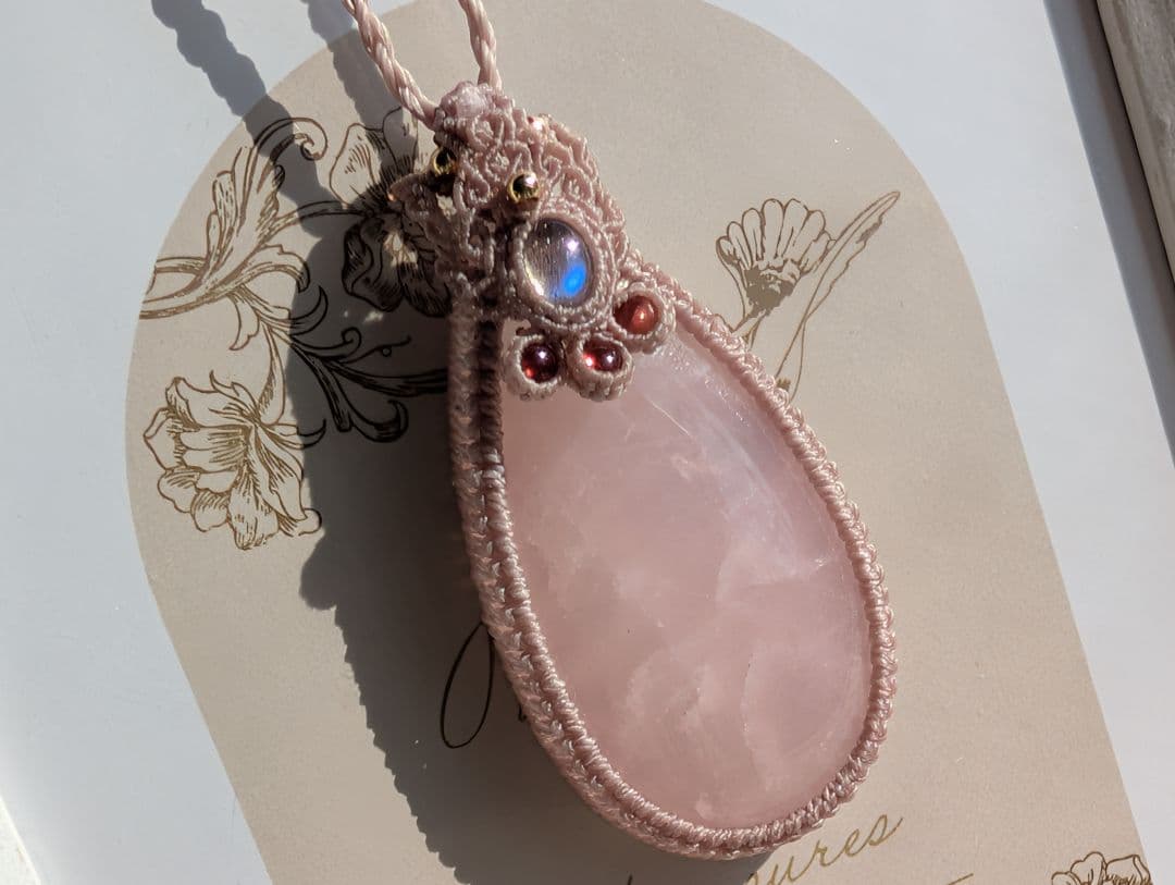 マクラメネックレス ローズクォーツ ラブラドライト ガーネット