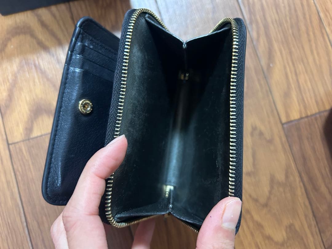 C*O様 サンローラン　イヴサンローラン YSL 黒　ゴールド　金　財布　折財布
