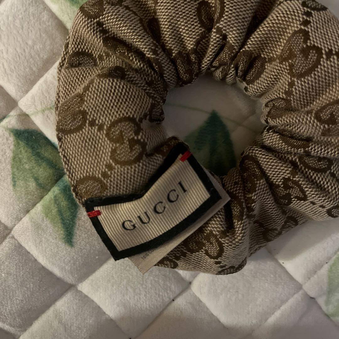 美品　GUCCI オフディア　シュシュ