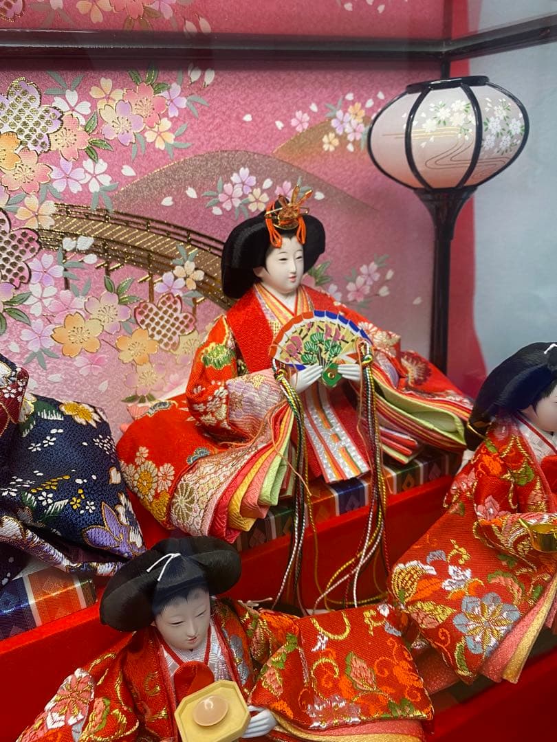 東京久月　雛人形親王五人飾りガラスケース入・間口約５６×奥行約３３×高さ約４２㎝