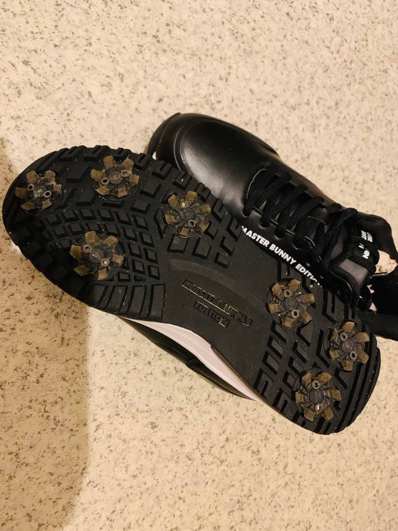 マスターバニーエディション　ゴルフシューズ