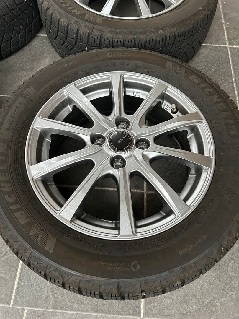 スタッドレスタイヤ 185/65 R15 5スポークホイールセット