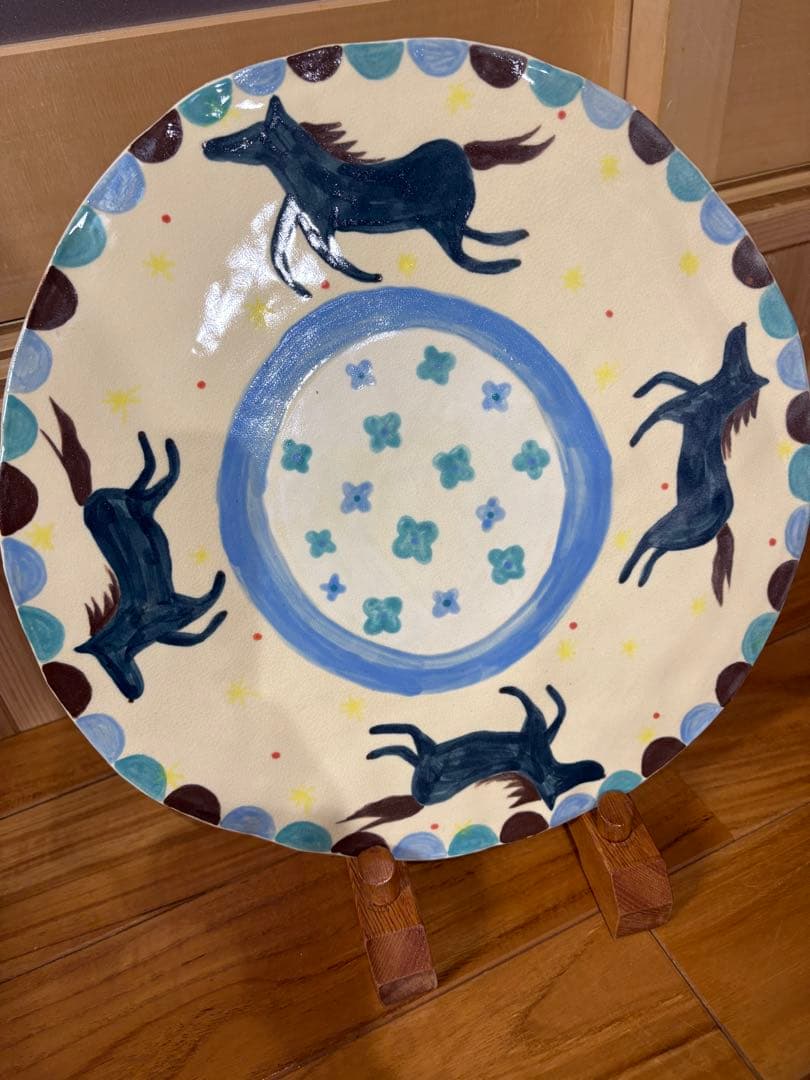 馬の絵付け 大皿｜手びねりの一点もの 陶器皿