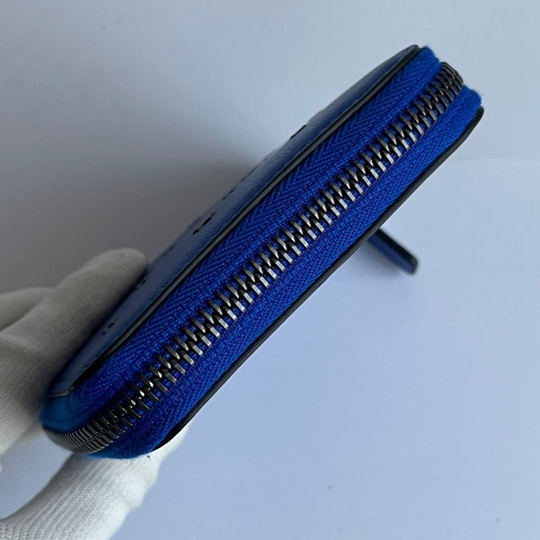 YoU-K ✨　JIMMY CHOO 　ラウンドジップ　財布　青　スタッズ