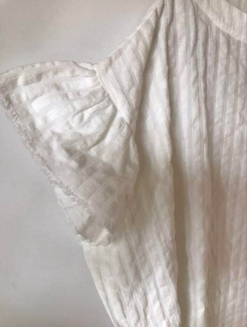 ホワイトストライプコットン半袖シャツ