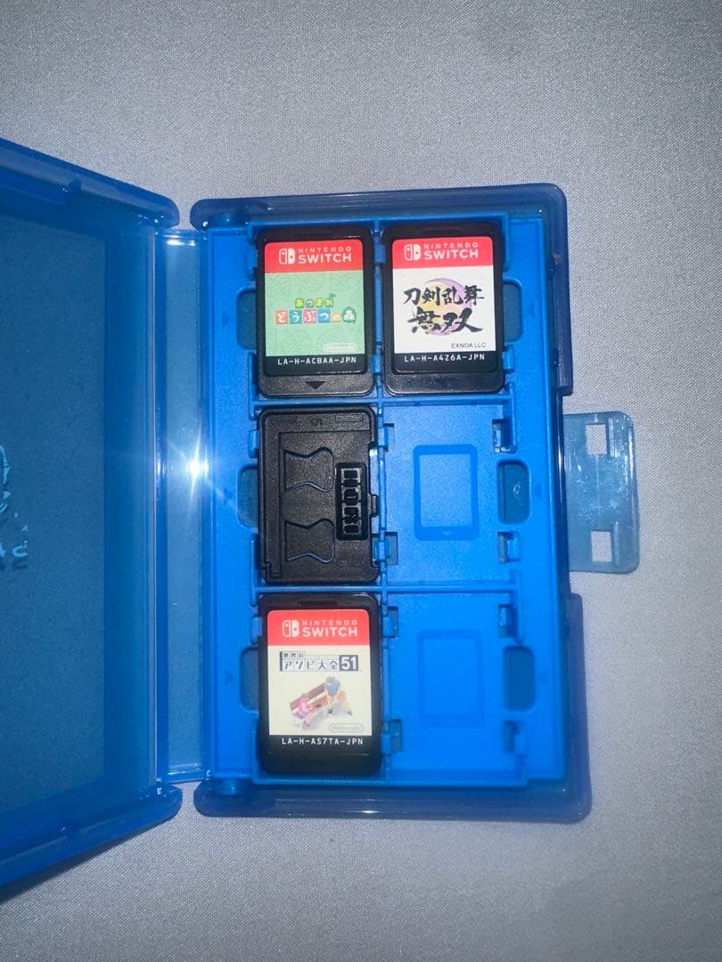 Nintendo Switch 本体とソフト