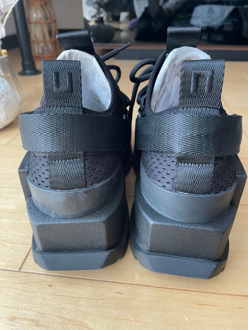 【美品✨】UNITED NUDE Roko Space （BLACK）