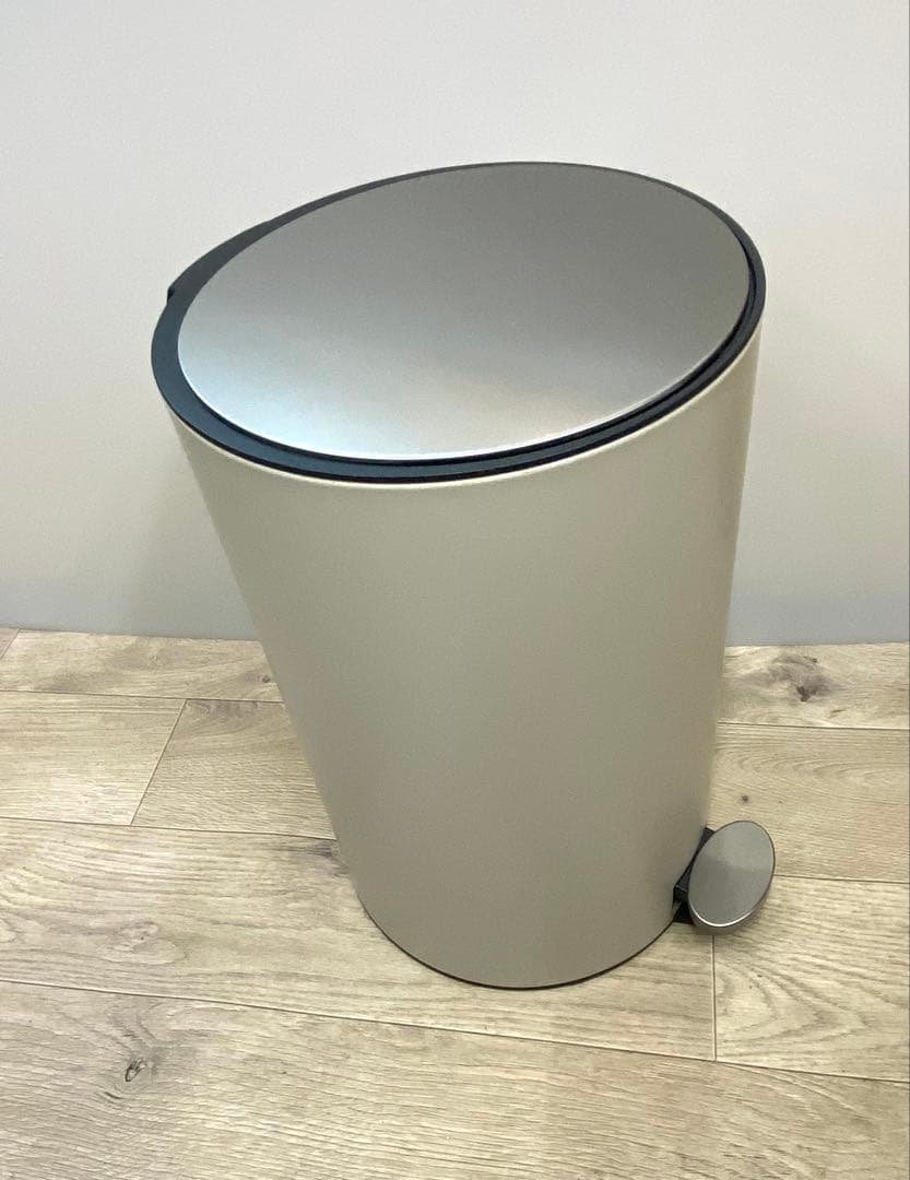 バス用ゴミ箱 20L ペダル式